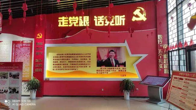 云南镇雄山体滑坡已致12人遇难 现场搜救仍在进行